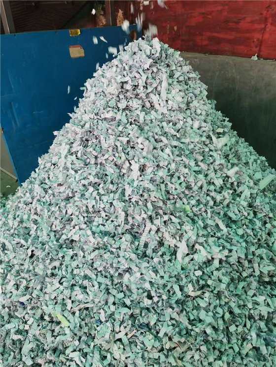 佛山文件粉碎后碎纸装运实拍